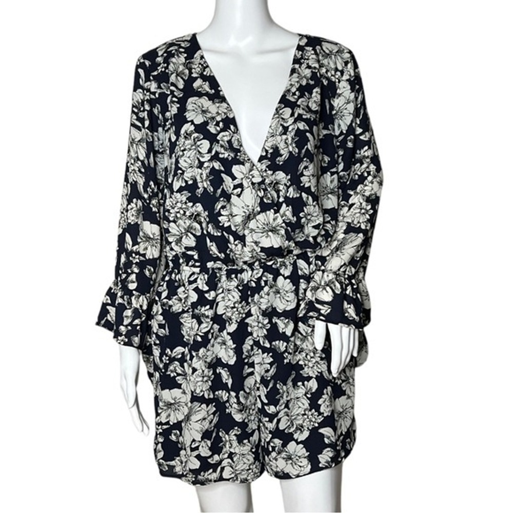Skies Are Blue Floral Romper Navy Boho Cottagecore Coquette Prairie Size L